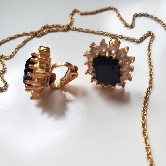 Vintage Necklace Clip Earrings Set - Picture 3 of 6